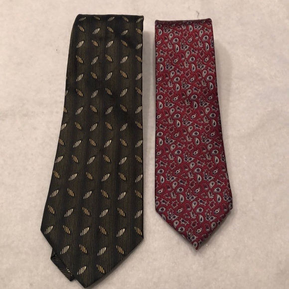 Business ties - Picture 1 of 3